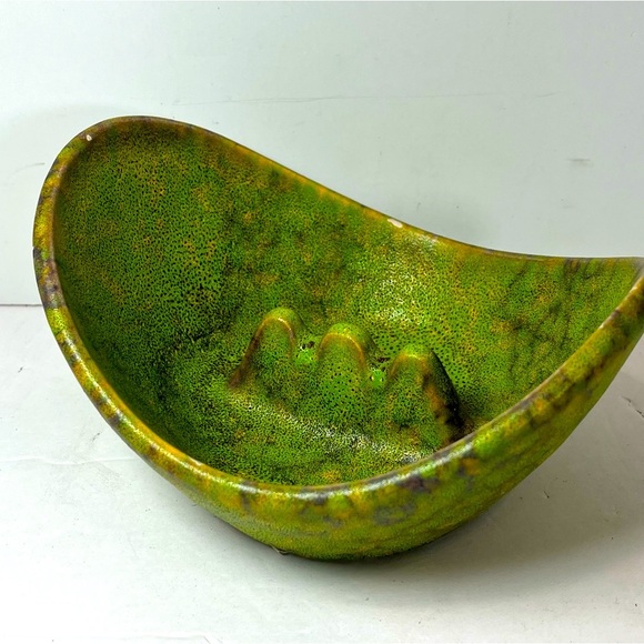 Vtg Royal Haegar Lemon Peel Lava Glaze MCM Green Ashtray Retro Rare 5.5”x4.5” - Picture 1 of 8